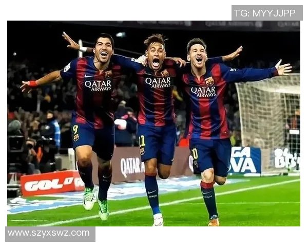 足球明星们纷纷开启直播时代，分享训练生活与球场背后的故事